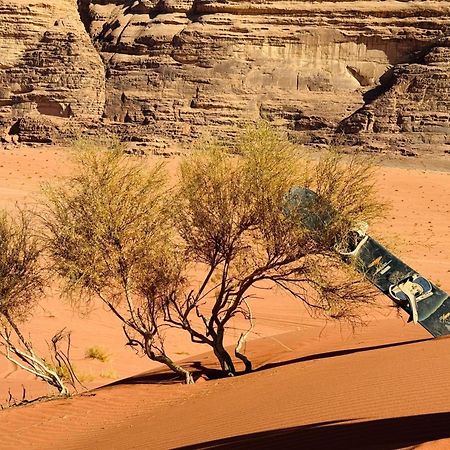 Wadi Rum Mundo Camp Aqaba Esterno foto