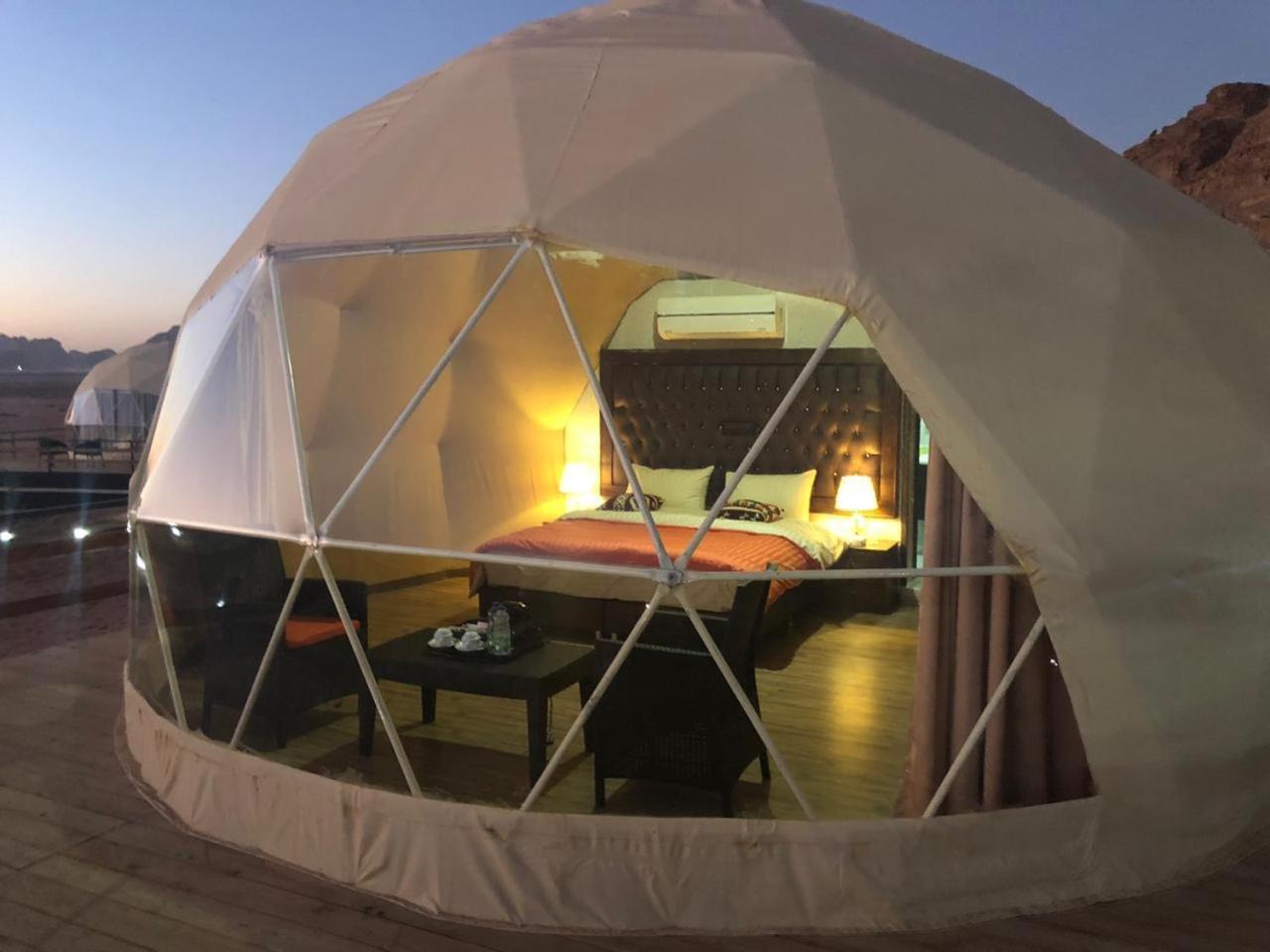 Wadi Rum Mundo Camp Aqaba Esterno foto