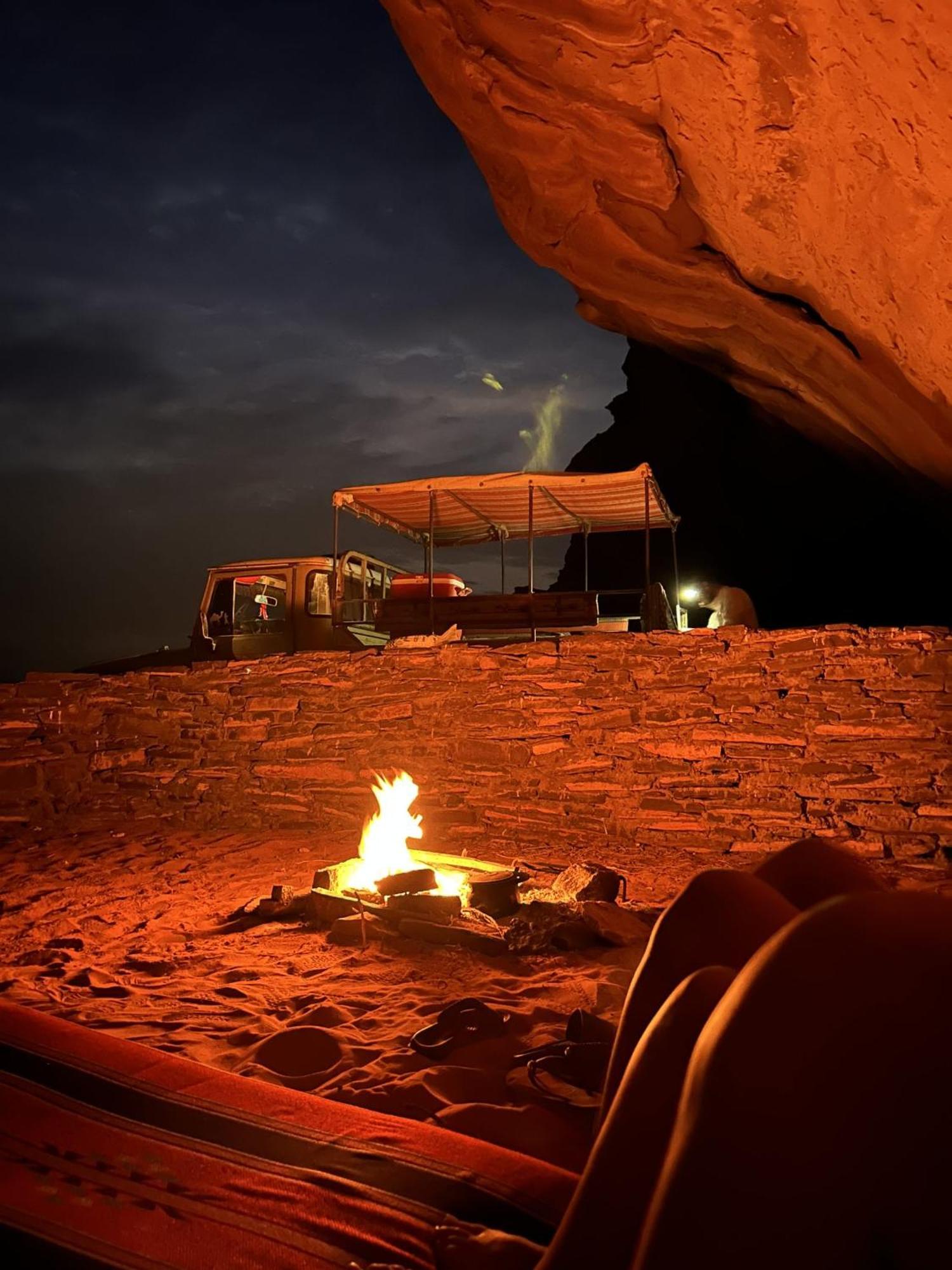 Wadi Rum Mundo Camp Aqaba Esterno foto