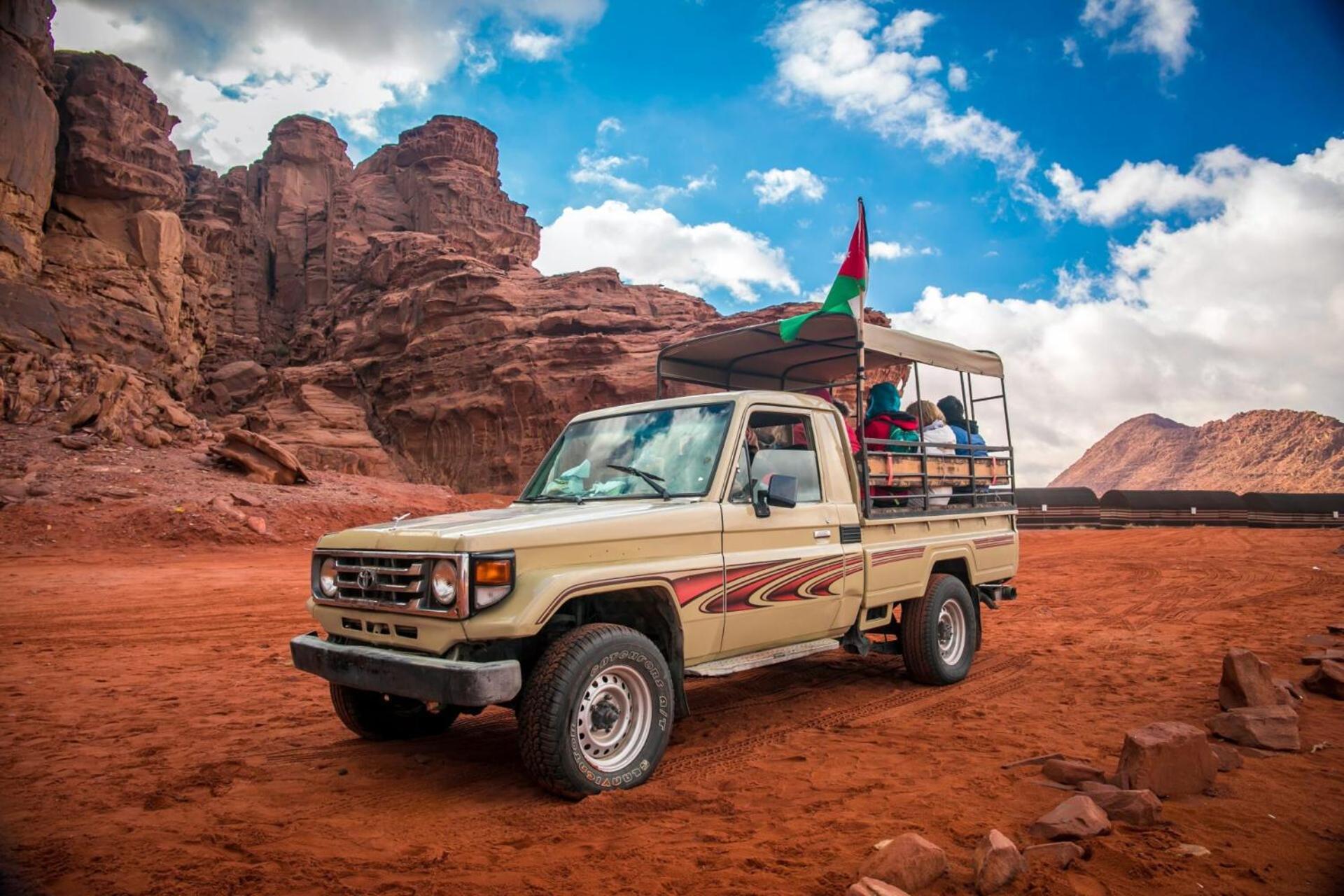 Wadi Rum Mundo Camp Aqaba Esterno foto