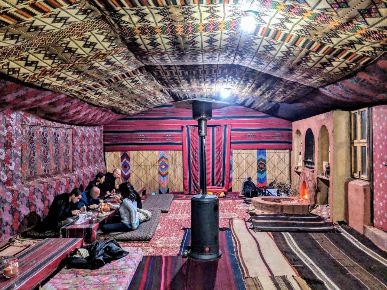 Wadi Rum Mundo Camp Aqaba Esterno foto